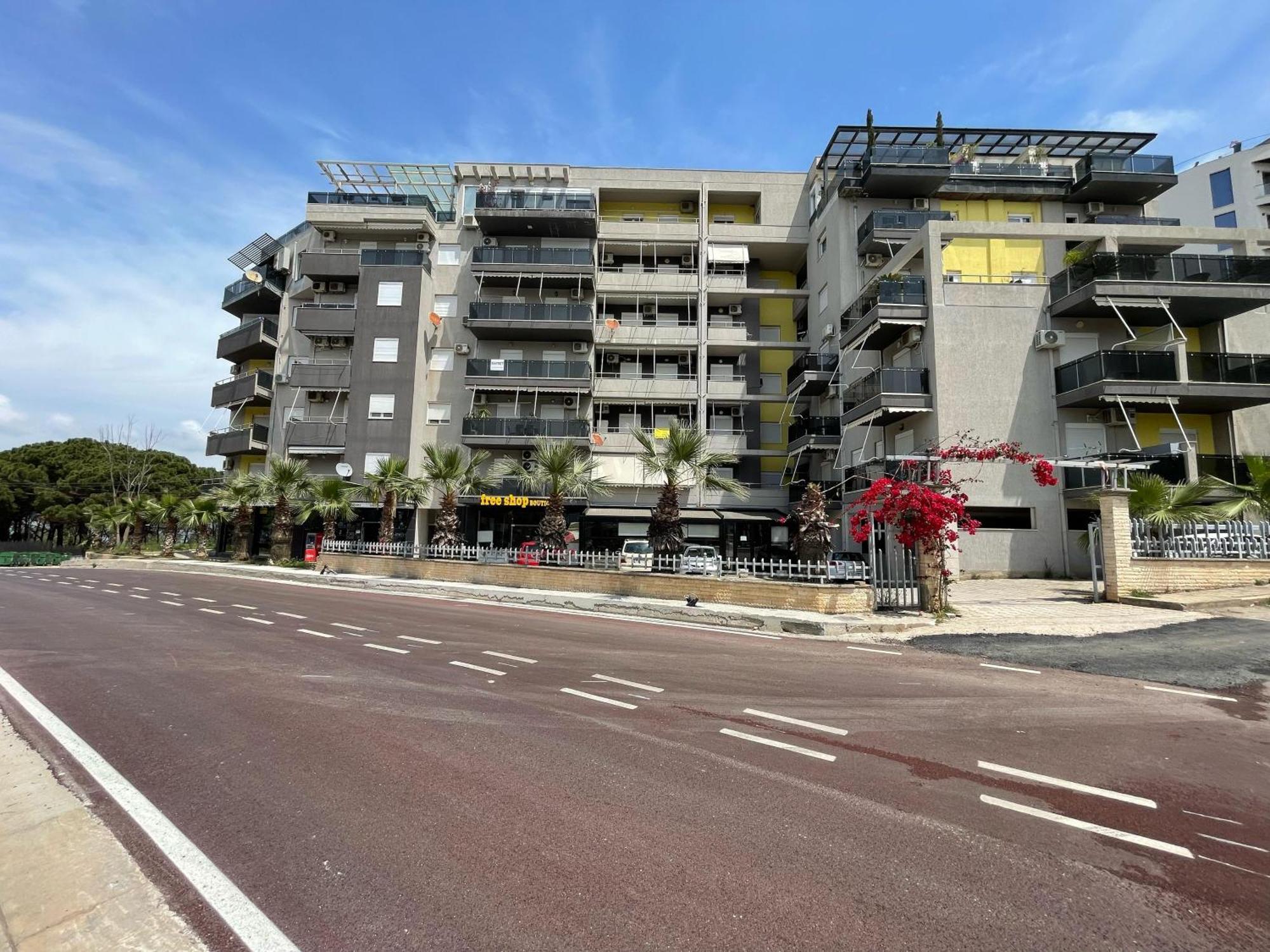 Spectacular Seaview Apartment Vlorë Exterior foto